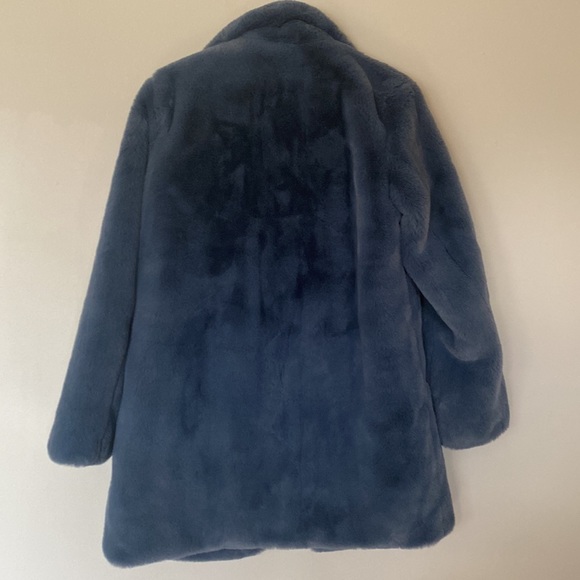 NWT-FEATURED IN US WEEKLY- Apparis Faux Fur Steel Blue  Elouise Coat - Picture 5 of 15